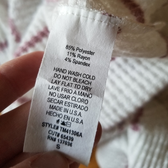 Waffle Knit Cropped Cardigan - Picture 7 of 7